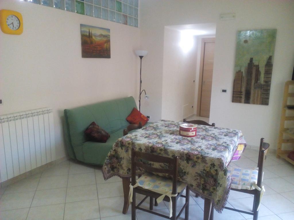 Appartamento Vallone Petrara Ρέτζιο ντι Καλάμπρια Δωμάτιο φωτογραφία